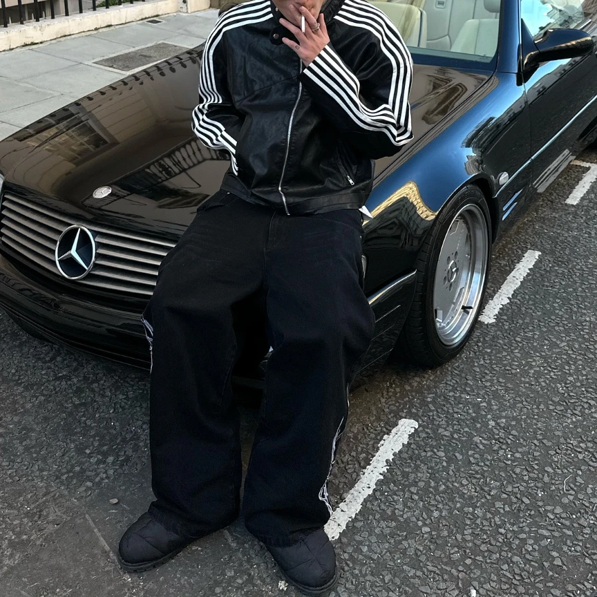 Streetwear Retro Jacket Embroidered Striped Simple Leather Jacket Men Harajuku Hip Hop Rock New Long Sleeved Zipper Jacket Tops